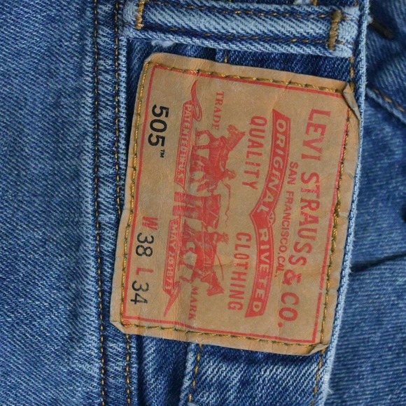 Levi's 38 x 34 505 Regular Fit Straight Leg Light Stonewash‎ Denim Jeans - Picture 3 of 5